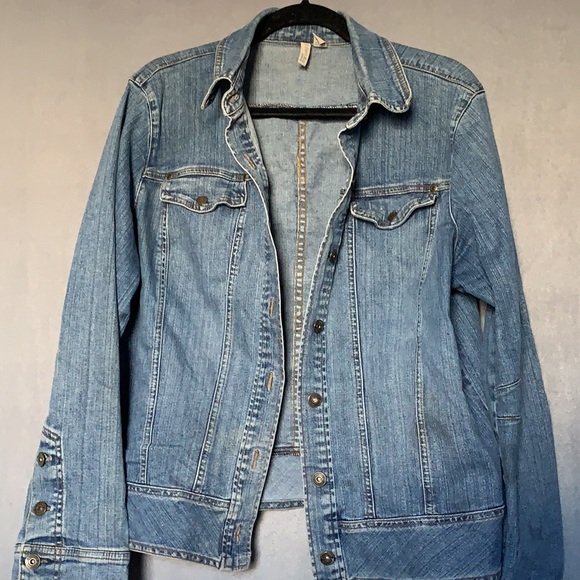 Jean jacket - Picture 6 of 14